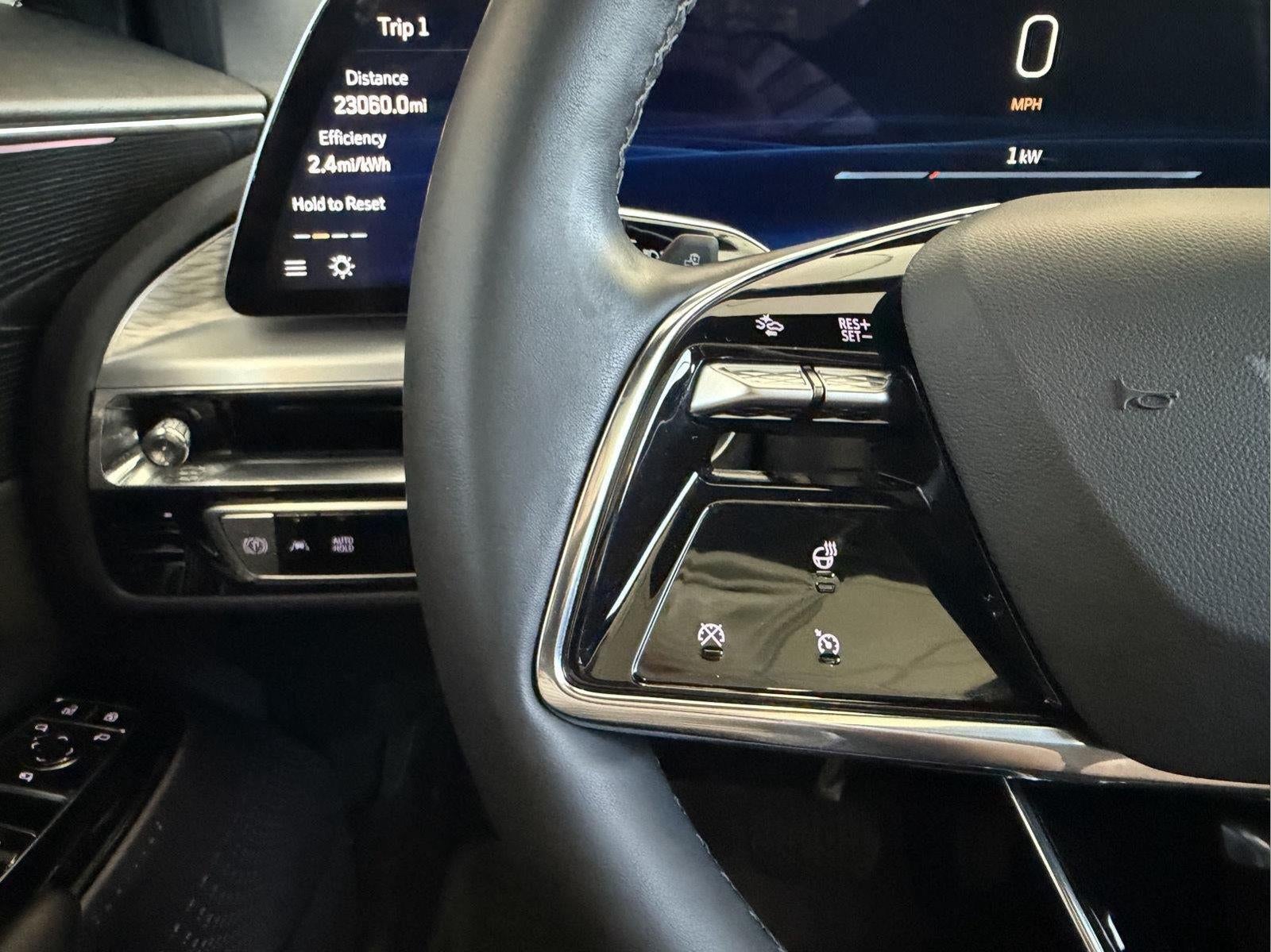2024 Cadillac LYRIQ Sport