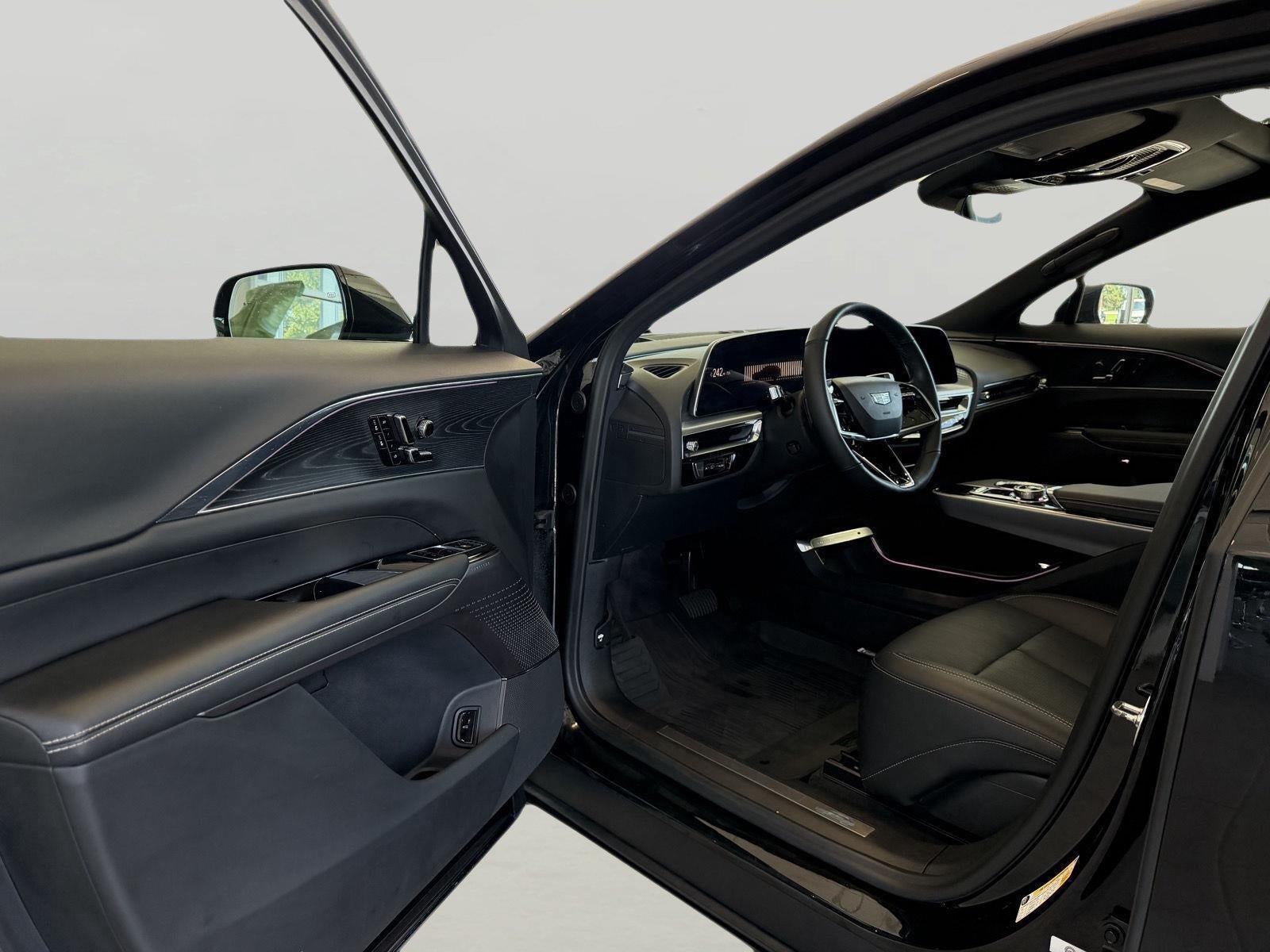 2024 Cadillac LYRIQ Sport