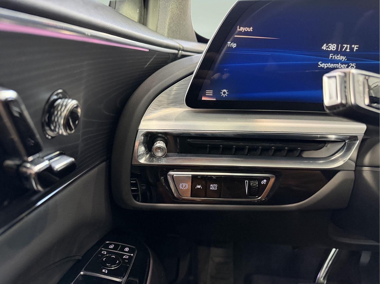 2024 Cadillac LYRIQ Sport