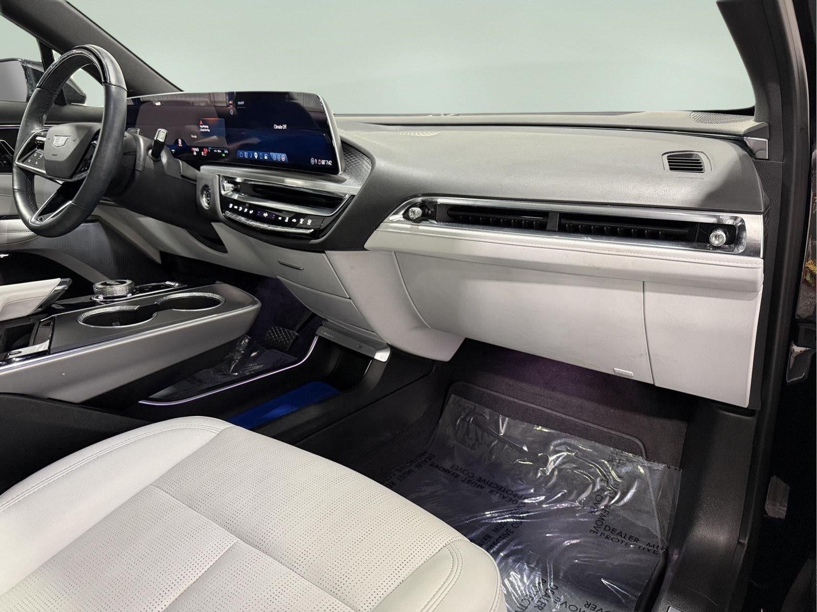 2024 Cadillac LYRIQ Sport