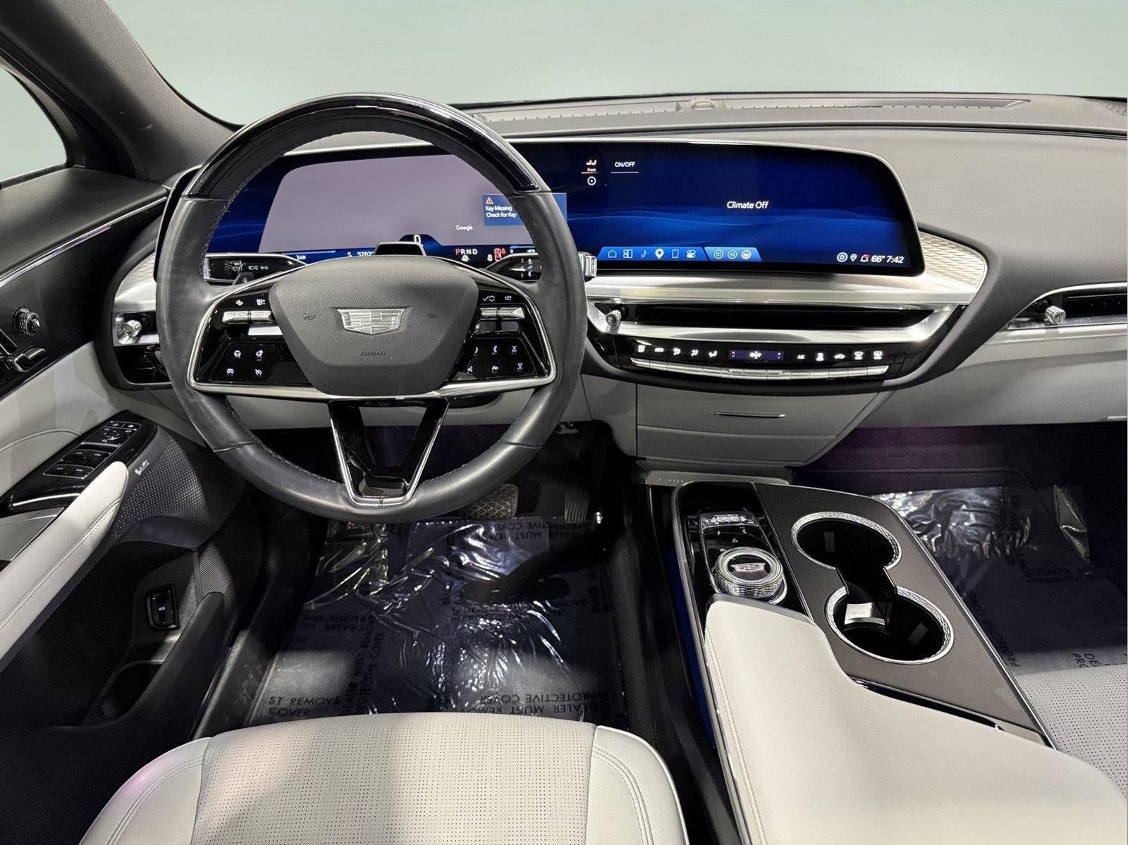 2024 Cadillac LYRIQ Sport