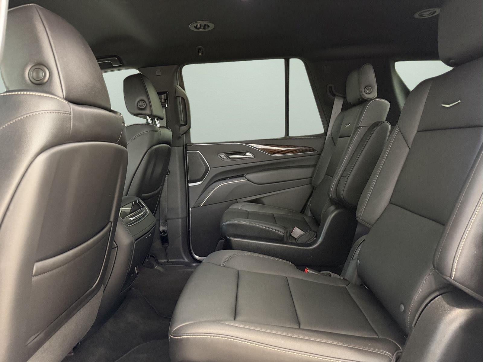 2024 Cadillac Escalade 4WD Luxury
