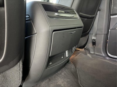 2024 Cadillac Escalade 4WD Luxury