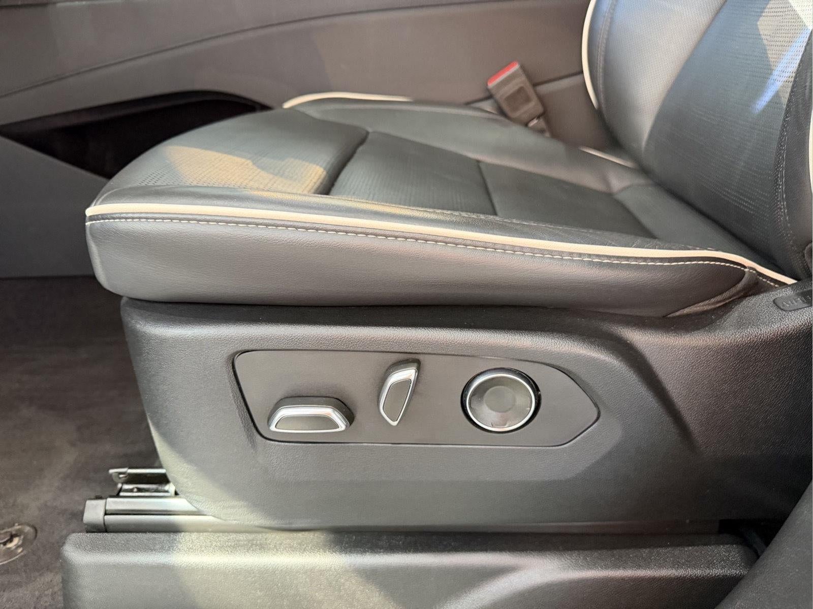 2024 Cadillac Escalade 4WD Premium Luxury