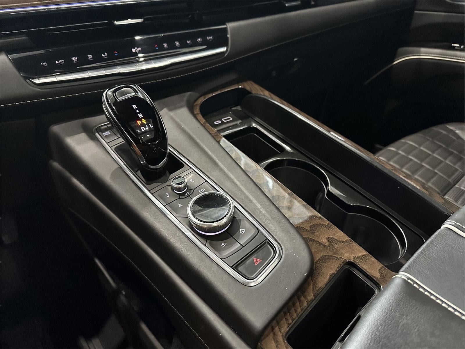 2024 Cadillac Escalade 4WD Sport Platinum