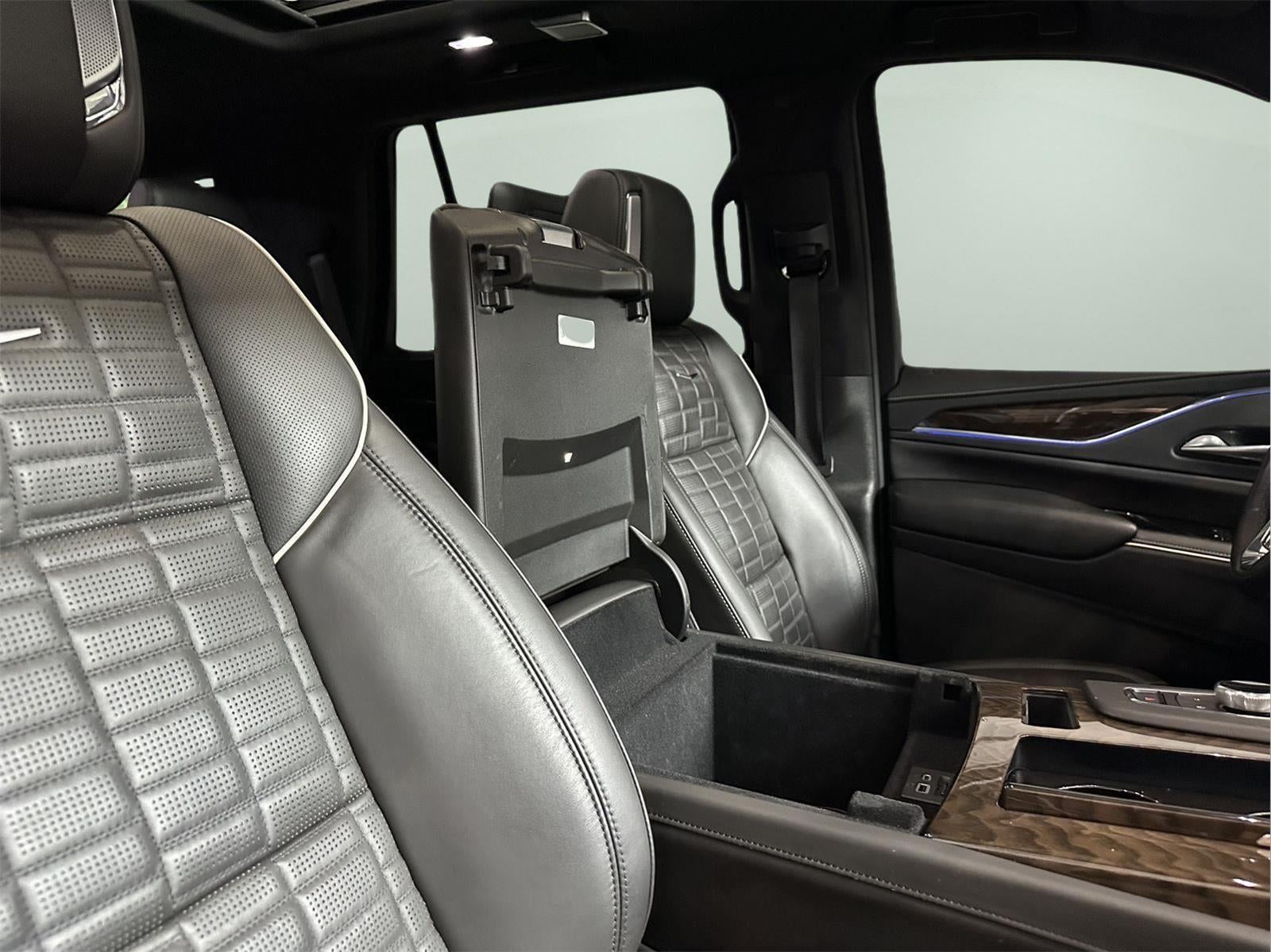 2024 Cadillac Escalade 4WD Sport Platinum