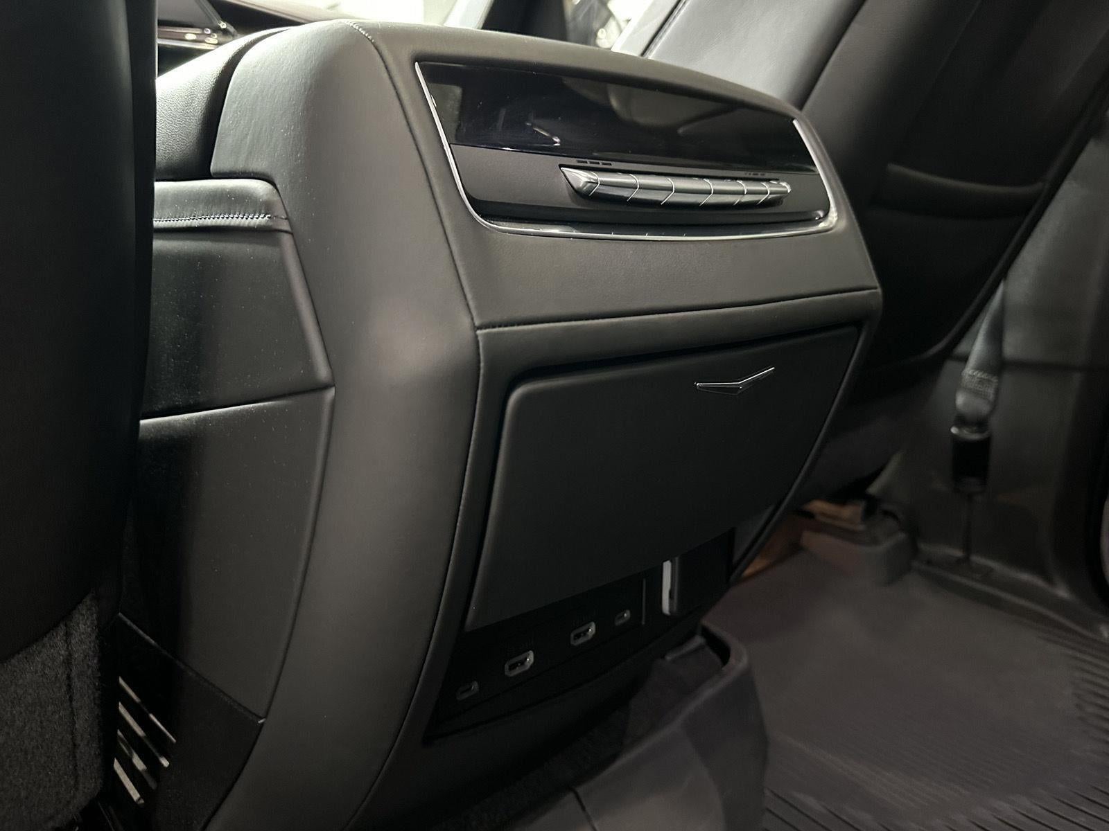 2024 Cadillac Escalade 4WD Sport Platinum