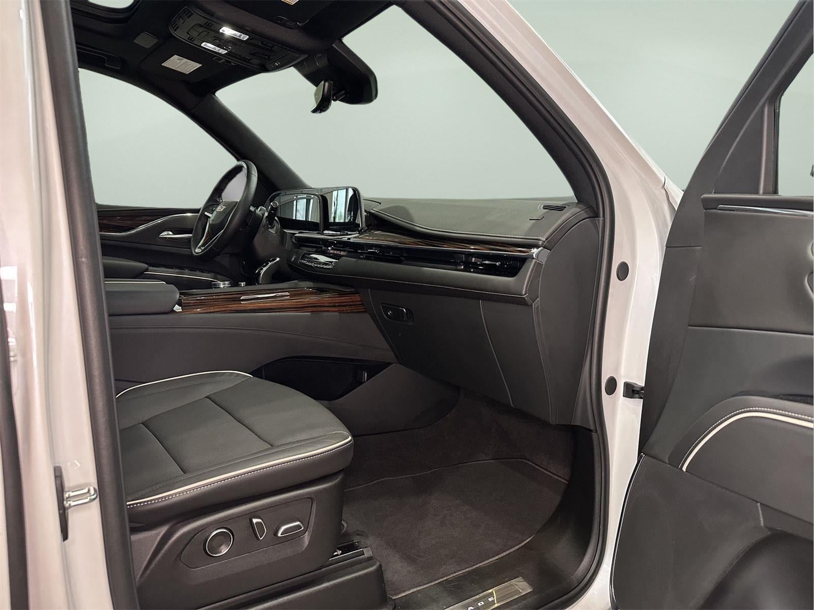 2024 Cadillac Escalade ESV 4WD Premium Luxury