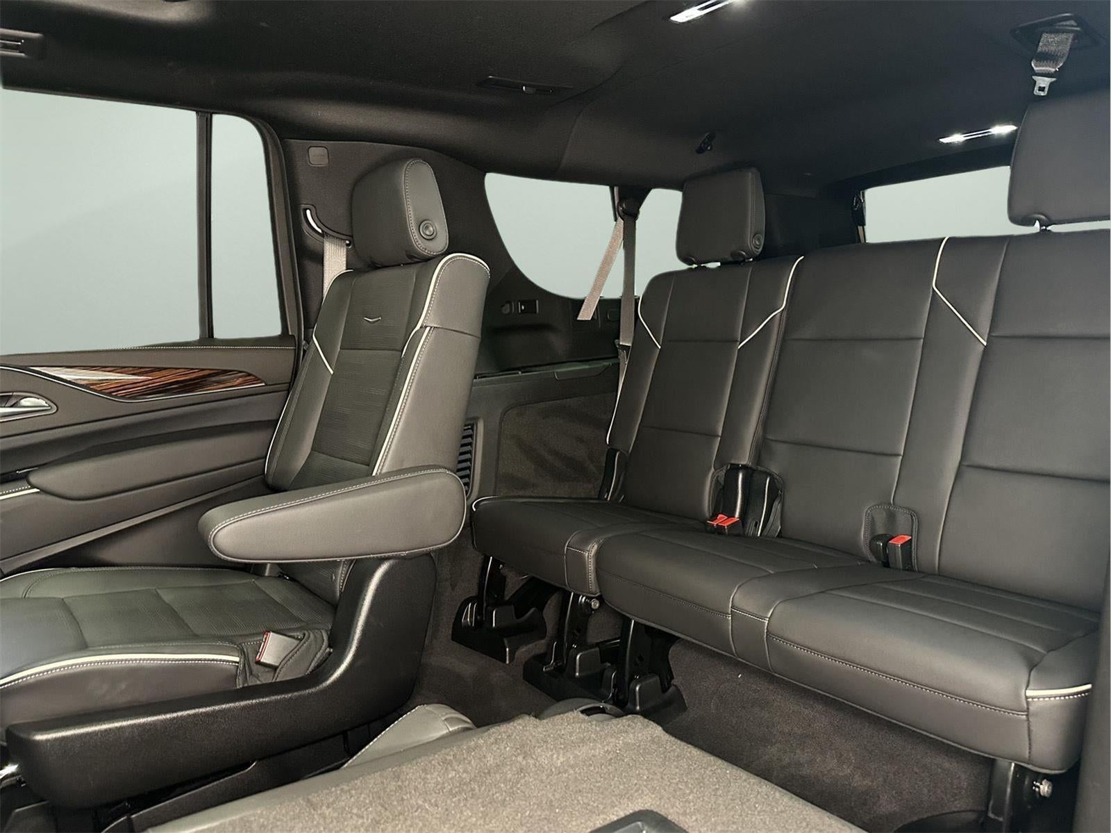 2024 Cadillac Escalade ESV 4WD Premium Luxury