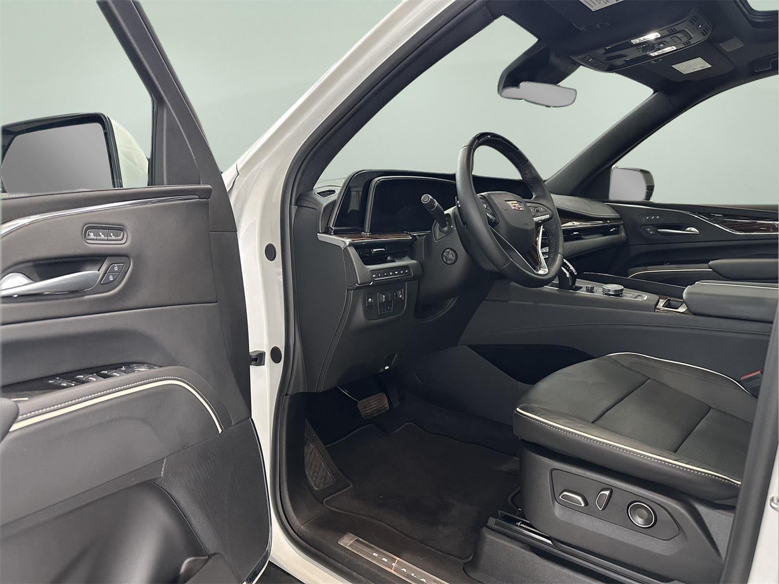 2024 Cadillac Escalade ESV 4WD Premium Luxury