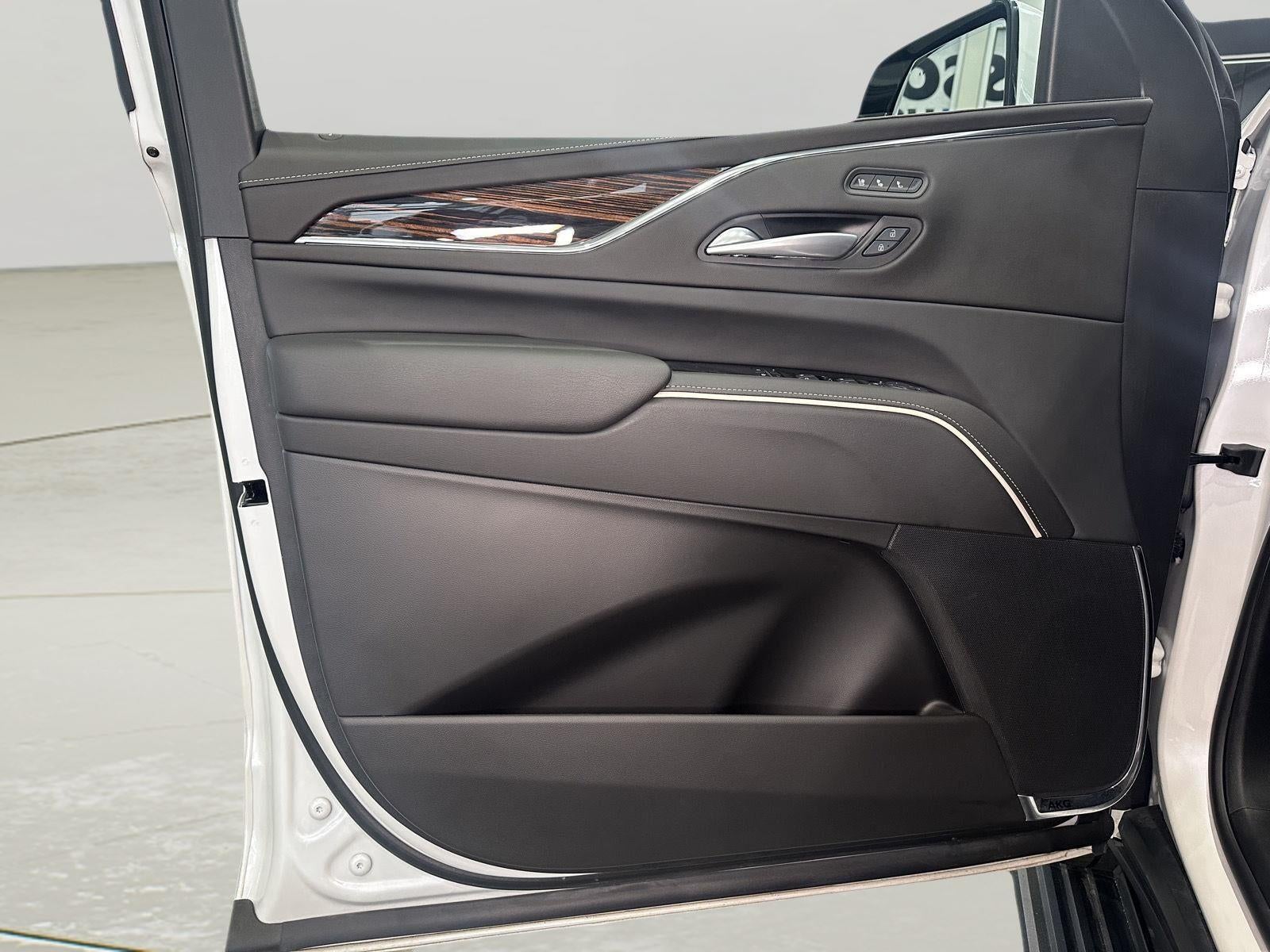 2024 Cadillac Escalade ESV 4WD Premium Luxury