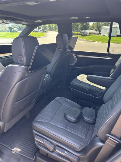 2025 Cadillac Escalade 4WD Sport Platinum