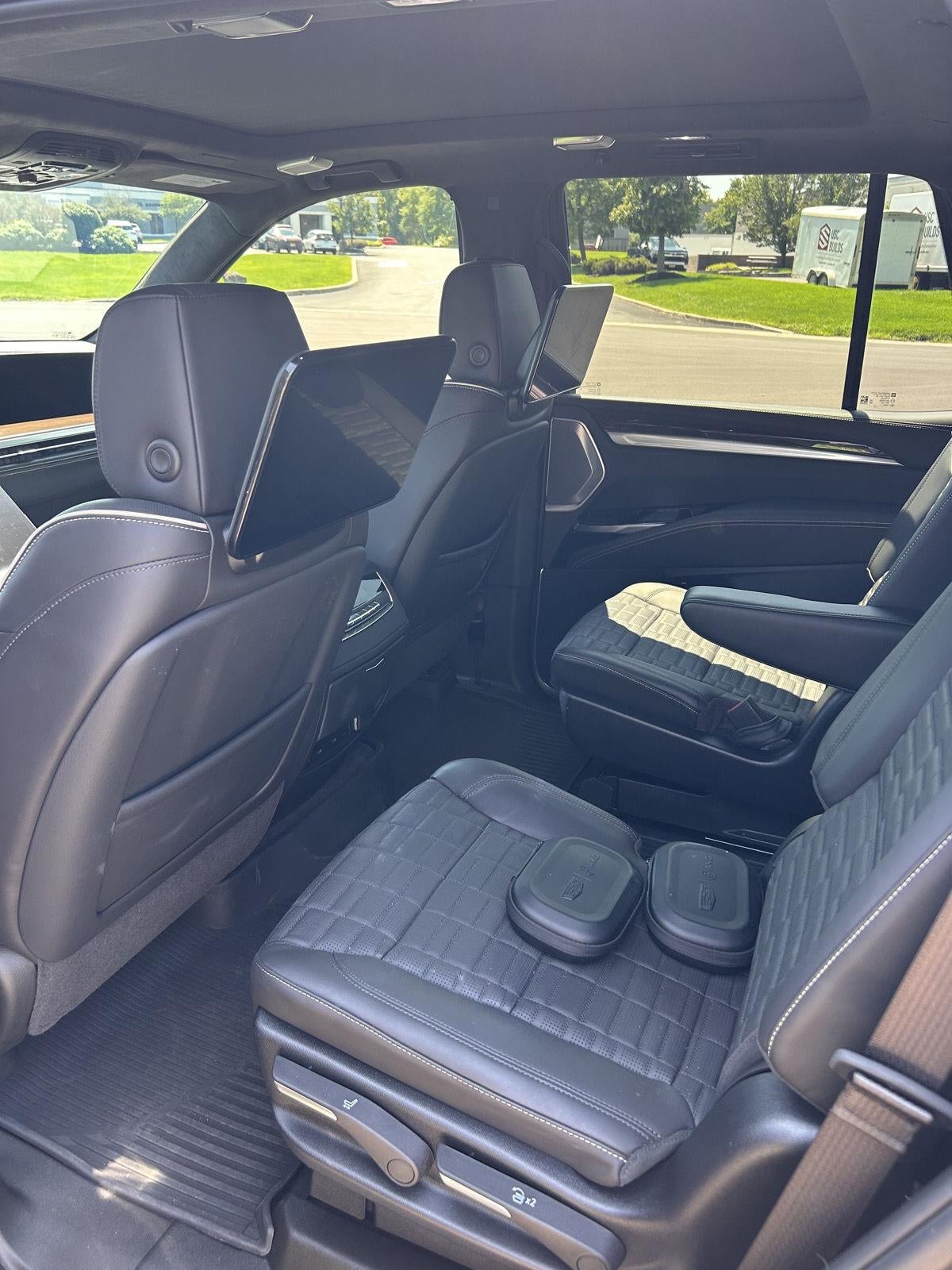 2025 Cadillac Escalade 4WD Sport Platinum