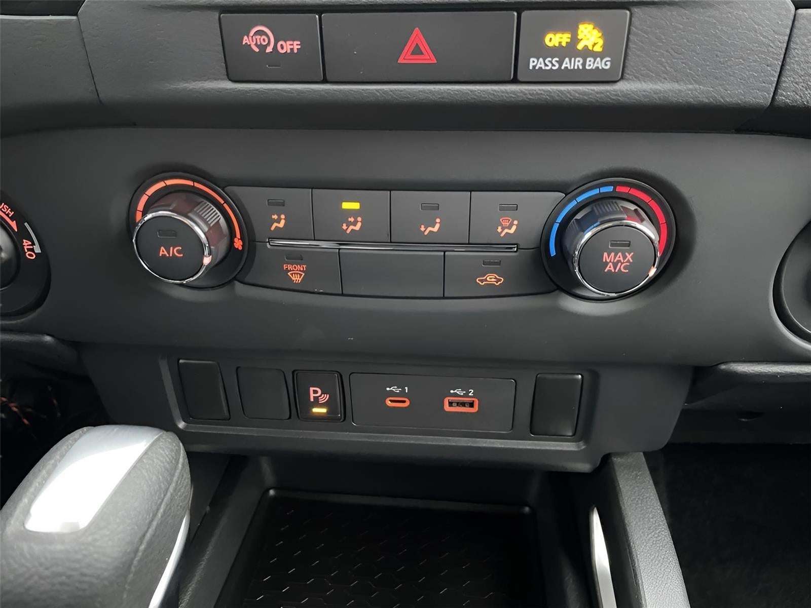 2023 Nissan Frontier SV