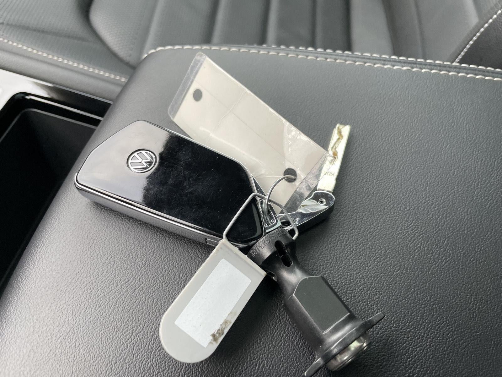 2025 Volkswagen Atlas 2.0T SEL