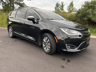 2020 Chrysler Pacifica Hybrid Limited