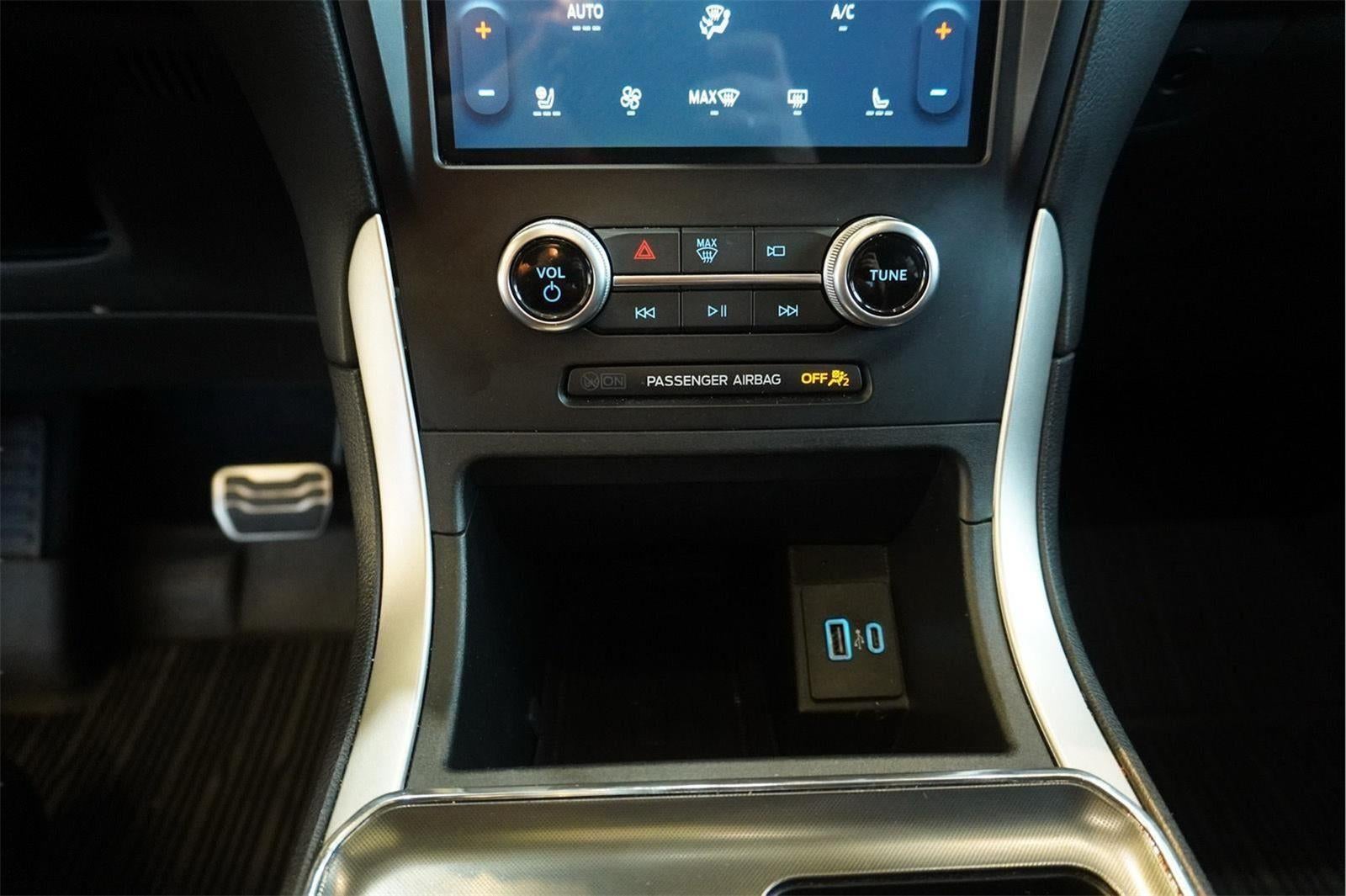 2024 Ford Edge ST-Line