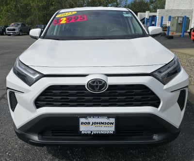 2023 Toyota Rav4 LE