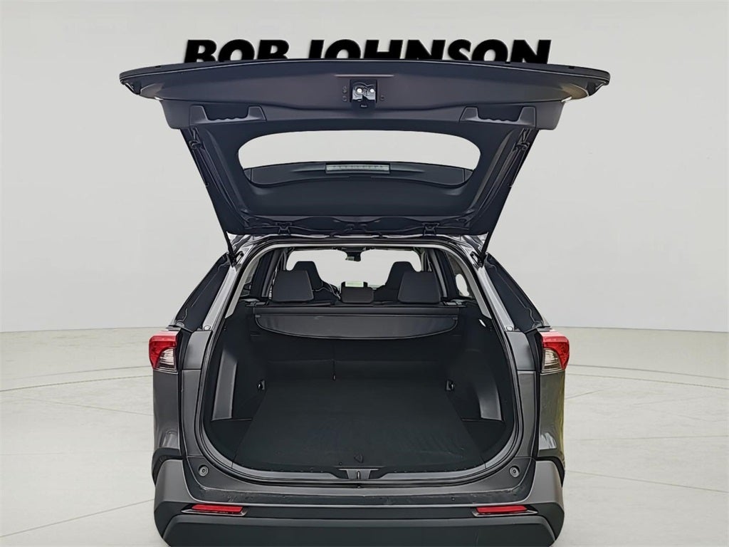 2025 Toyota RAV4 XLE Car Bravo Certified, Automatic Climate,