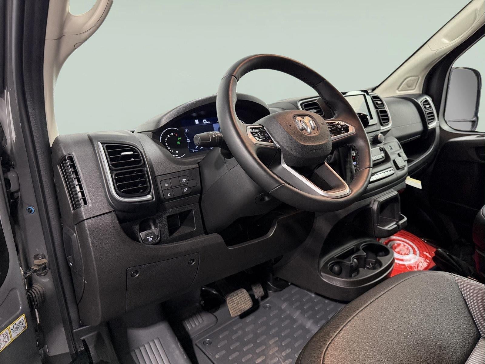 2025 RAM Promaster Cargo Van SLT