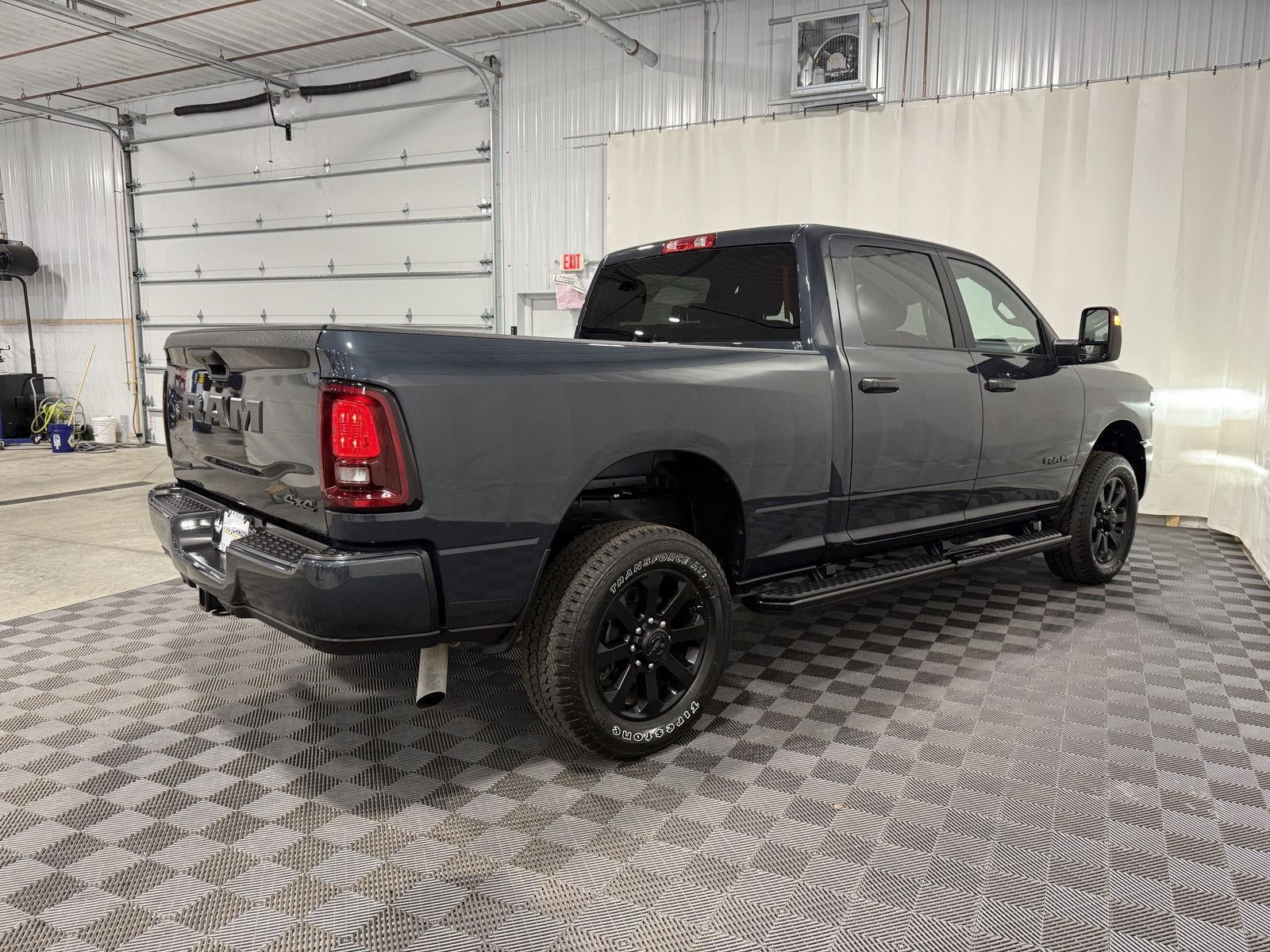 2026 RAM 2500 Big Horn/NIGHT EDITION