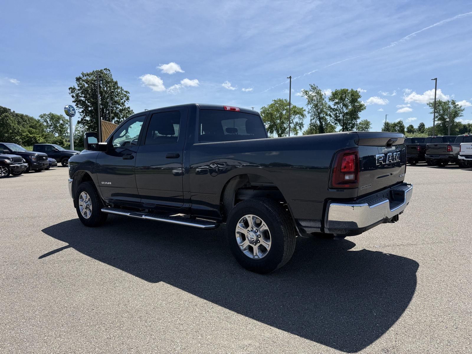 2026 RAM 2500 Big Horn/CHROME PACKAGE