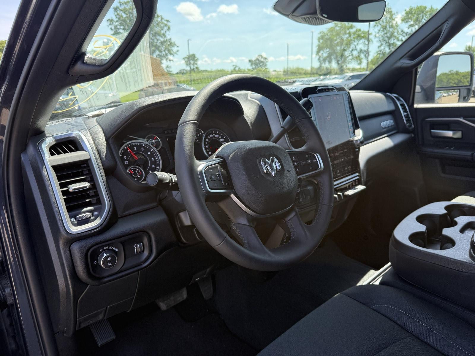 2026 RAM 2500 Big Horn/CHROME PACKAGE
