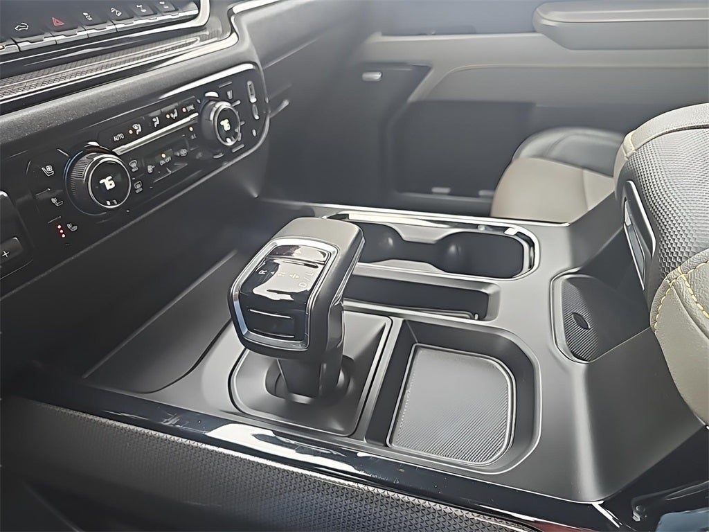 2023 Chevrolet Silverado 1500 ZR2 Fully Loaded, Custom Exhaust, (Carbravo Certified!