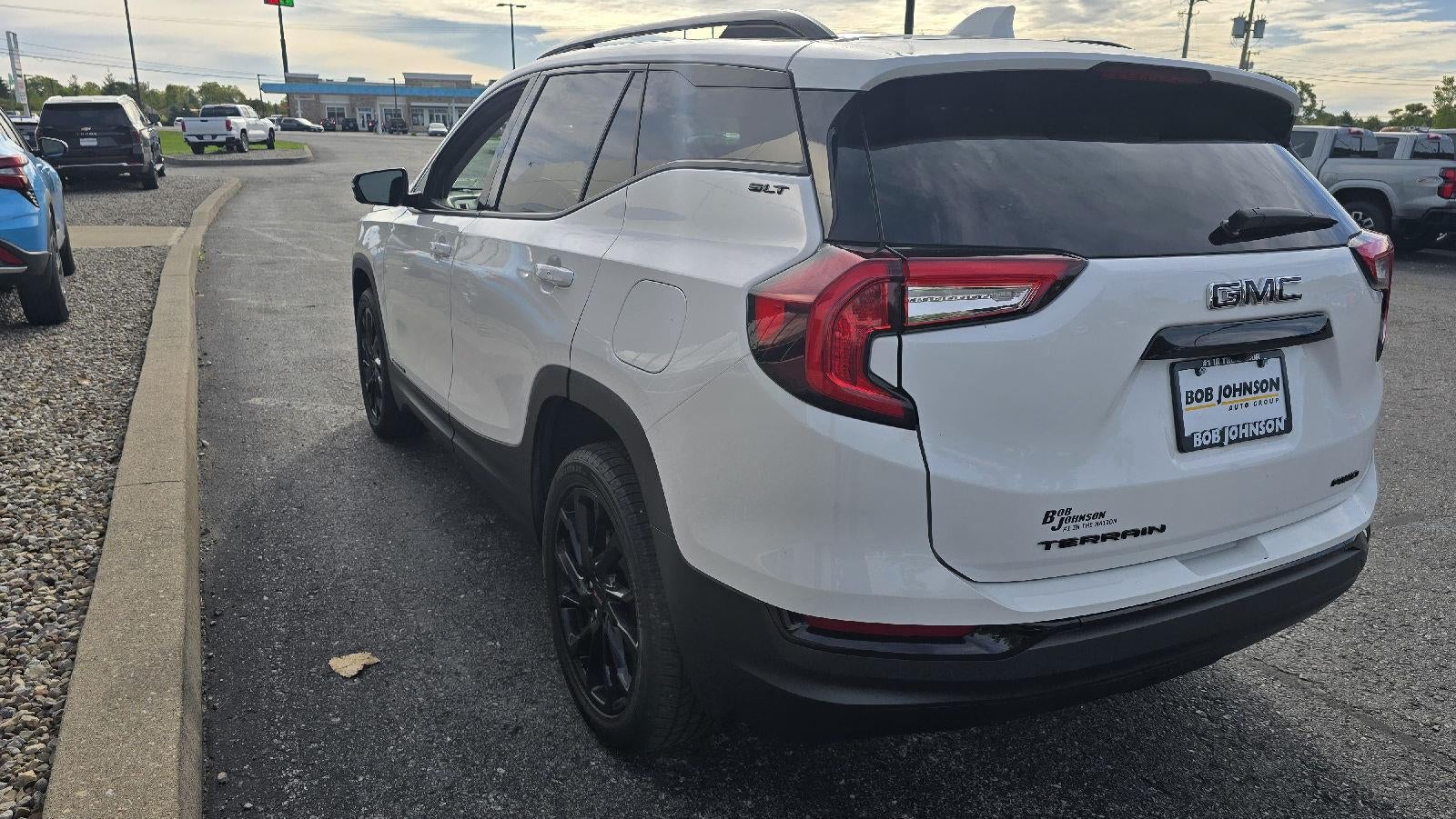 2023 GMC Terrain SLT