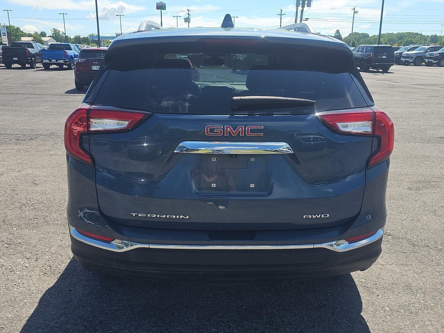 2024 GMC Terrain SLT