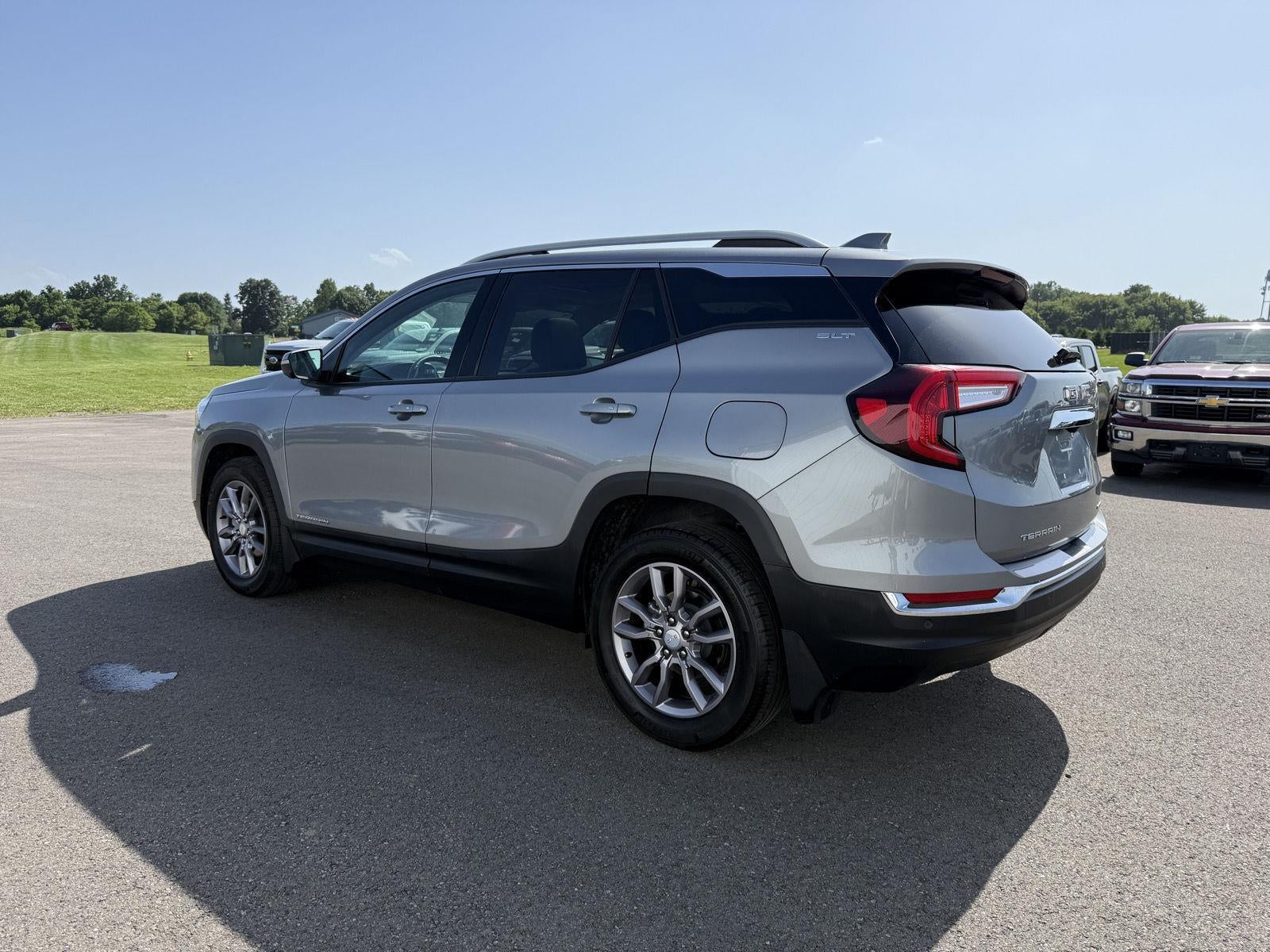 2023 GMC Terrain SLT