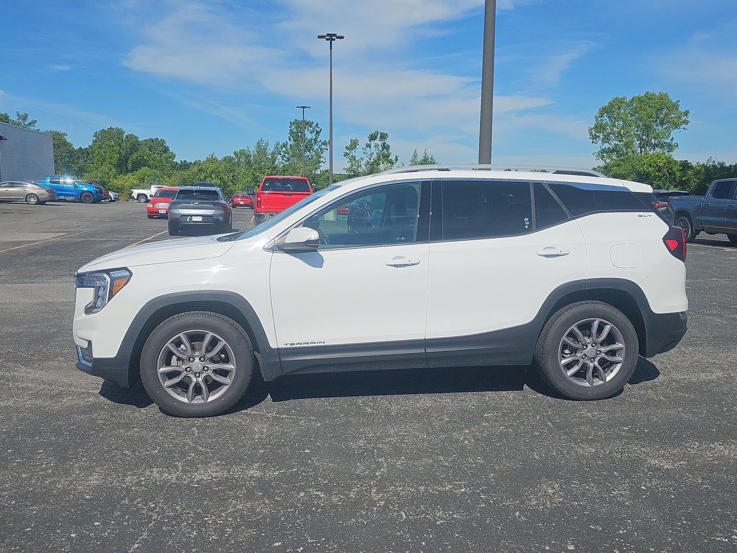 2024 GMC Terrain SLT