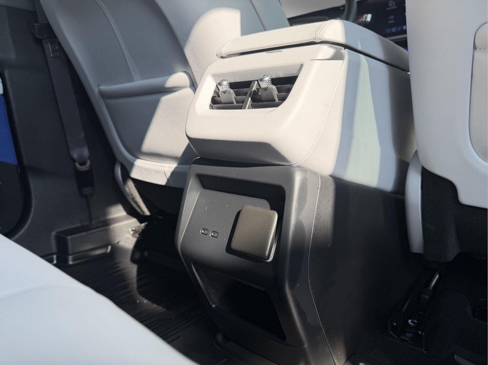 2025 Cadillac Optiq Luxury