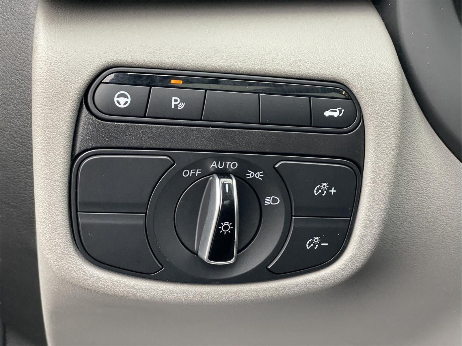 2023 INFINITI QX50 LUXE