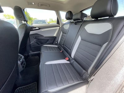 2023 Volkswagen Taos SEL