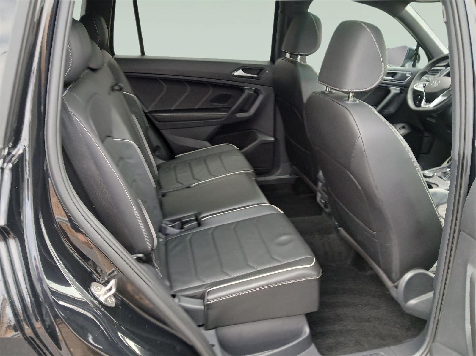 2023 Volkswagen Tiguan SEL R-Line