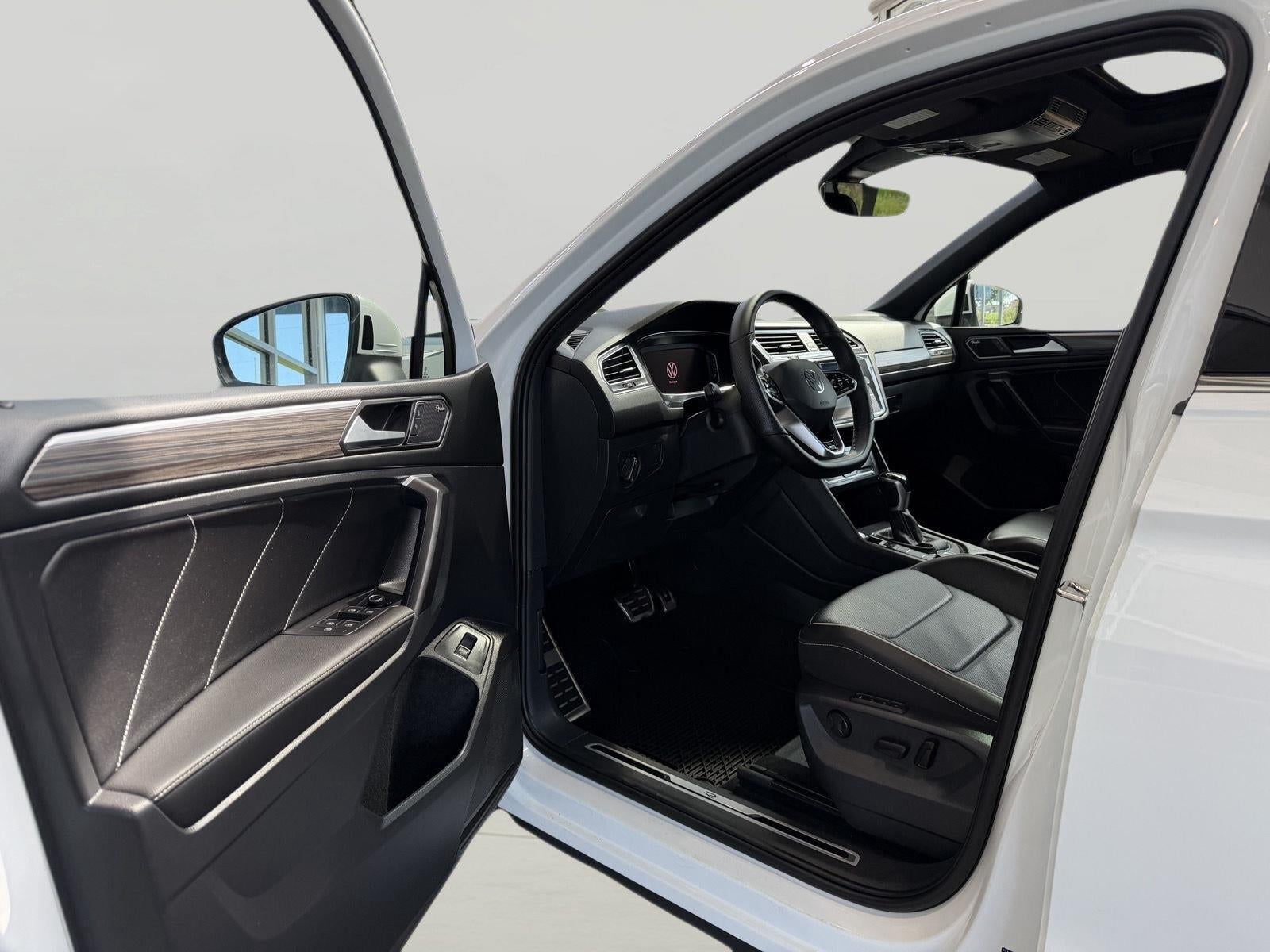 2022 Volkswagen Tiguan SEL R-Line