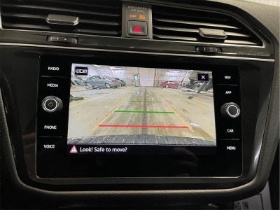 2023 Volkswagen Tiguan SEL R-Line