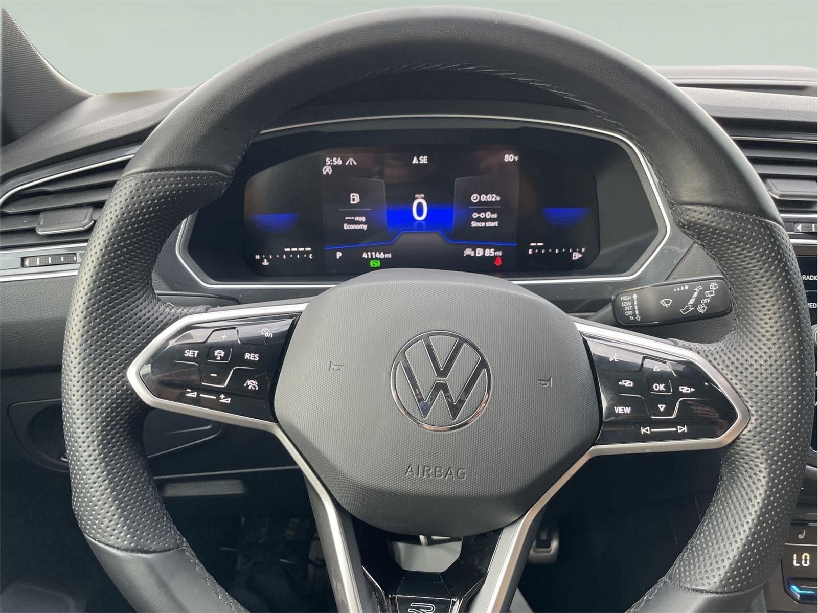 2023 Volkswagen Tiguan SE R-Line Black