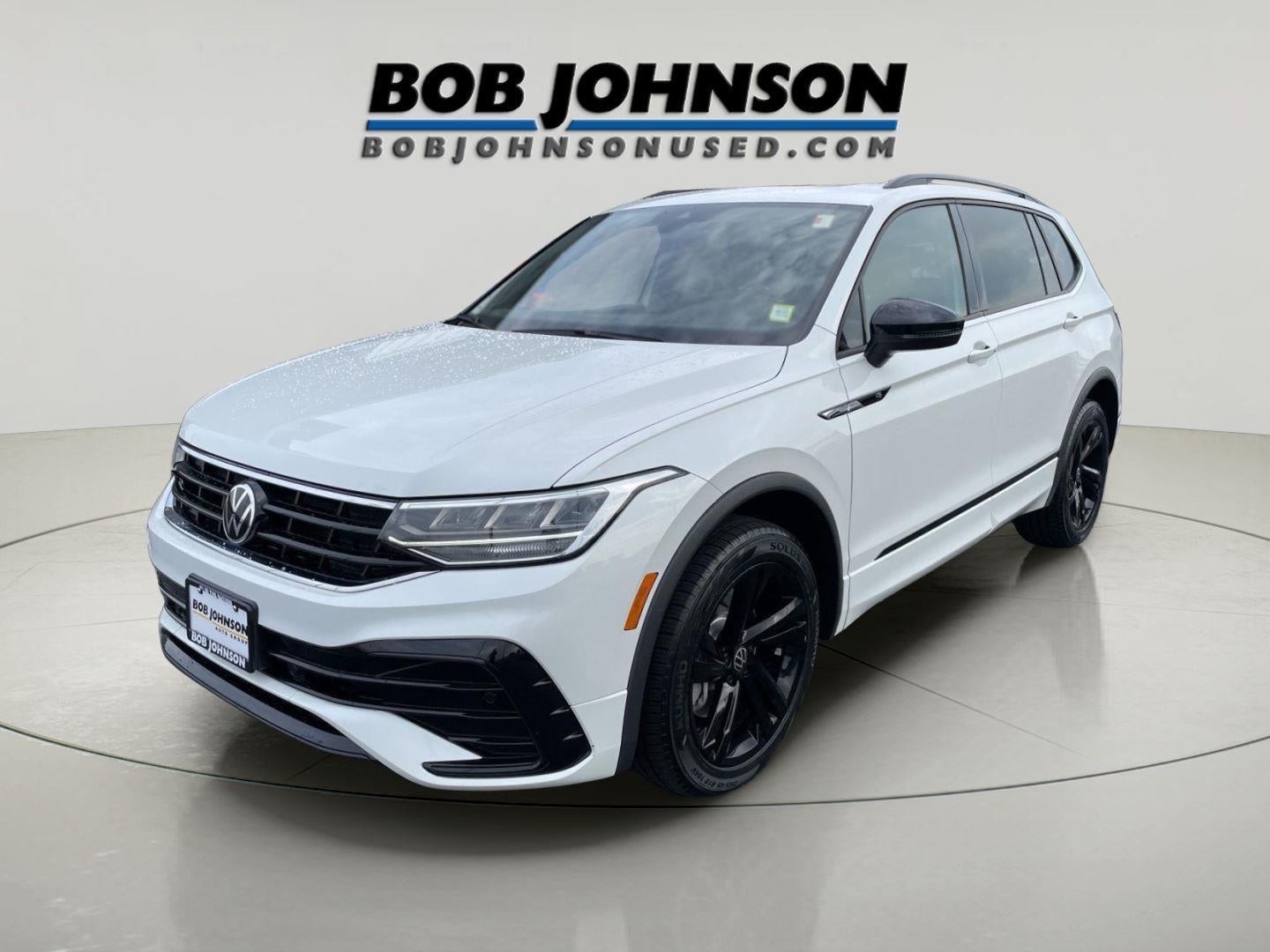 2023 Volkswagen Tiguan SE R-Line Black