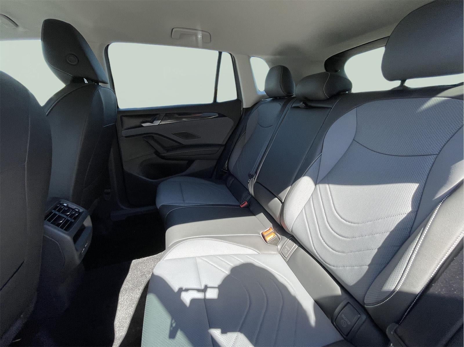 2025 Volkswagen Tiguan SE