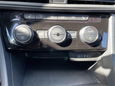 2023 Volkswagen Jetta SE
