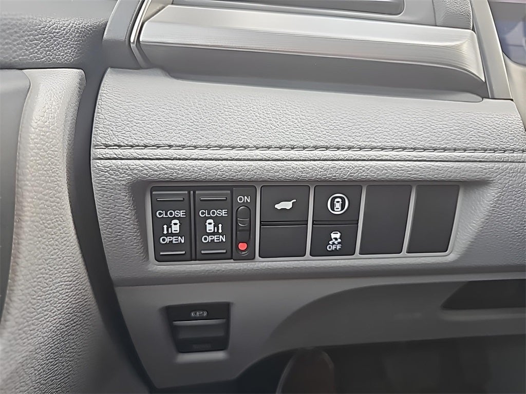 2023 Honda Odyssey EX-L Fresh Trade, Sunroof, Leather, Heated Seats, Remot