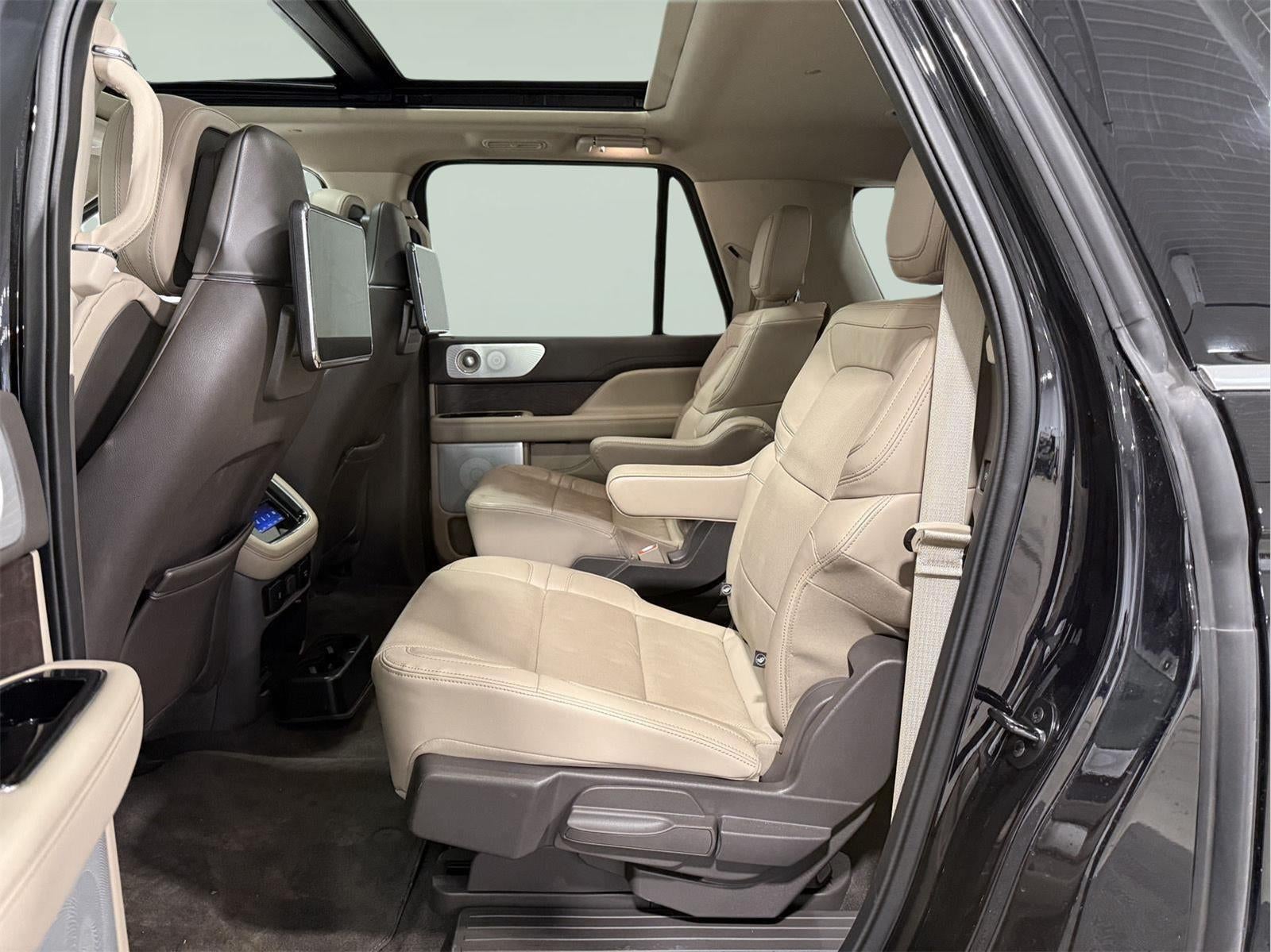 2023 Lincoln Navigator L Reserve