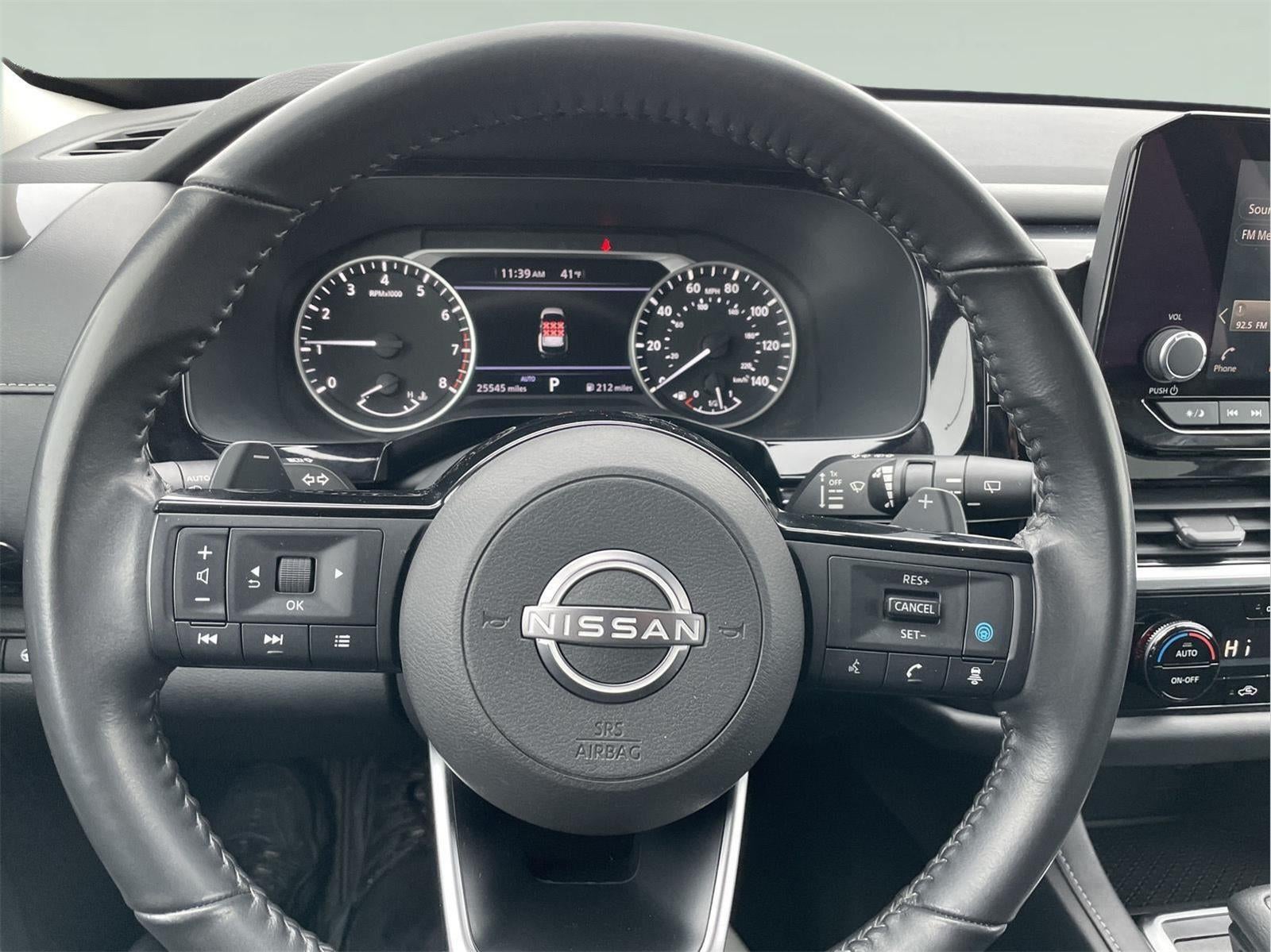 2022 Nissan Pathfinder SV