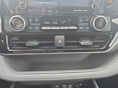 2022 Toyota Highlander LE