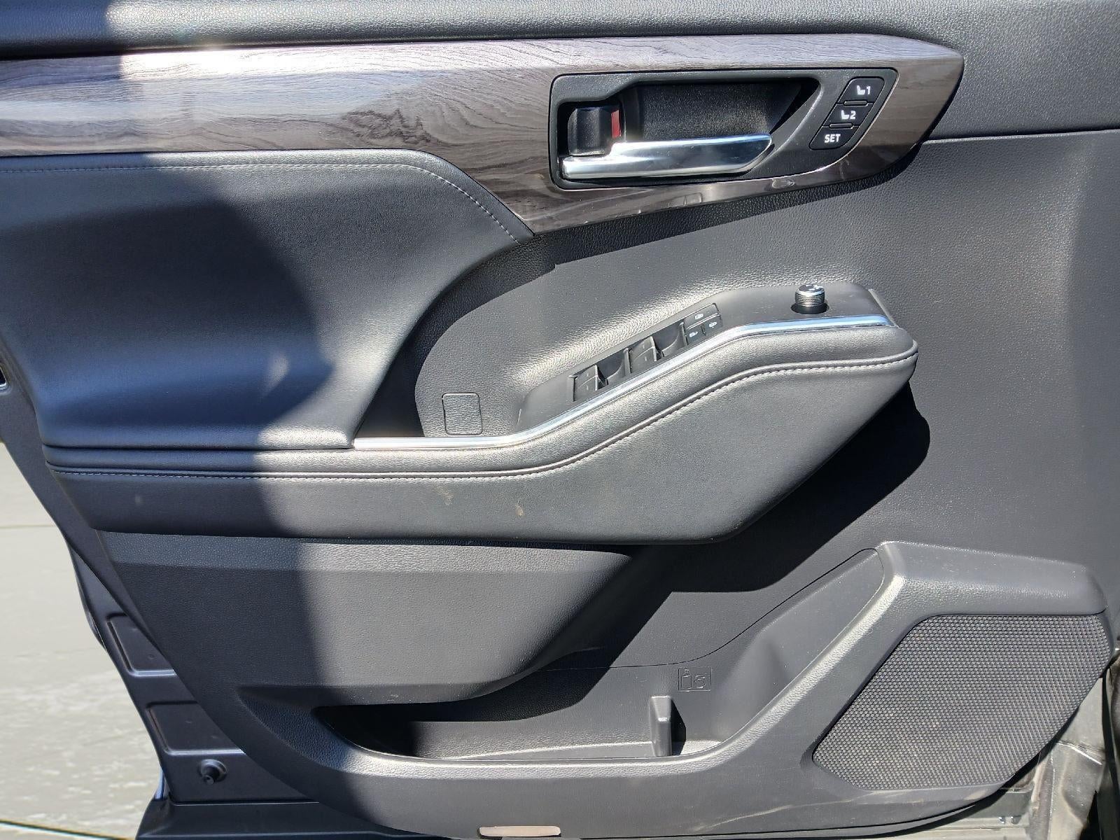 2022 Toyota Highlander Platinum