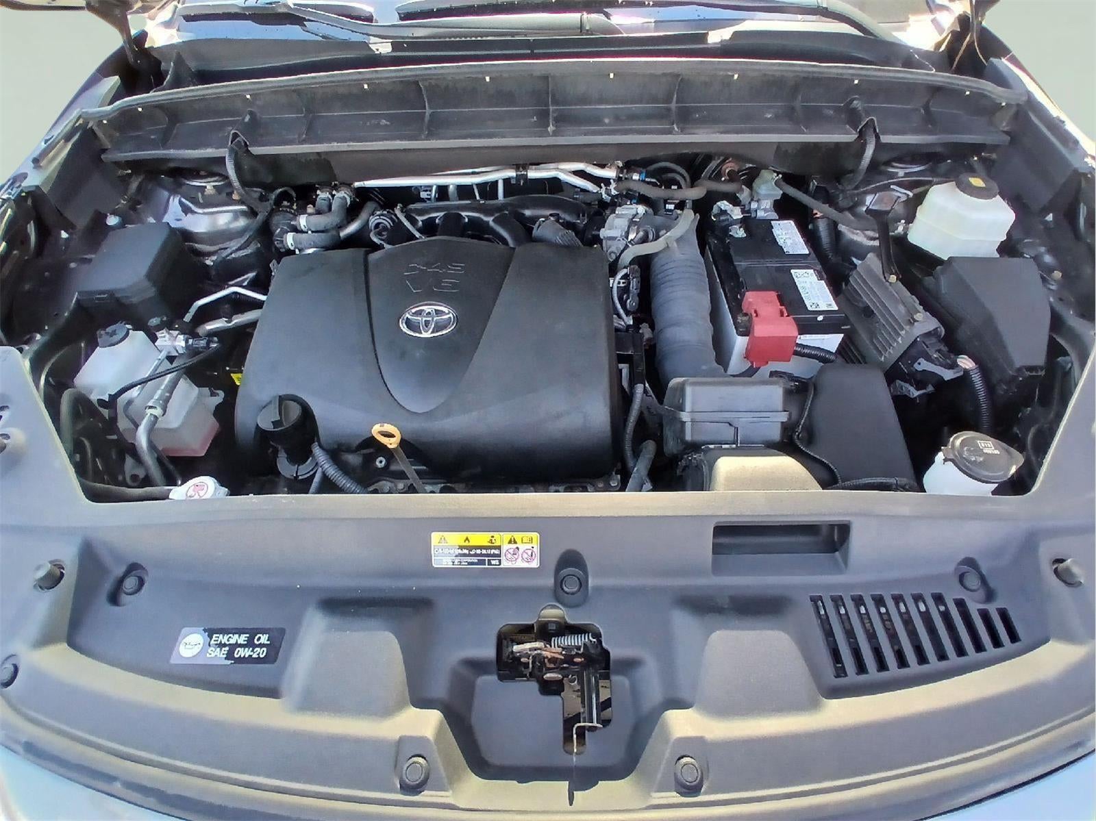 2022 Toyota Highlander Platinum