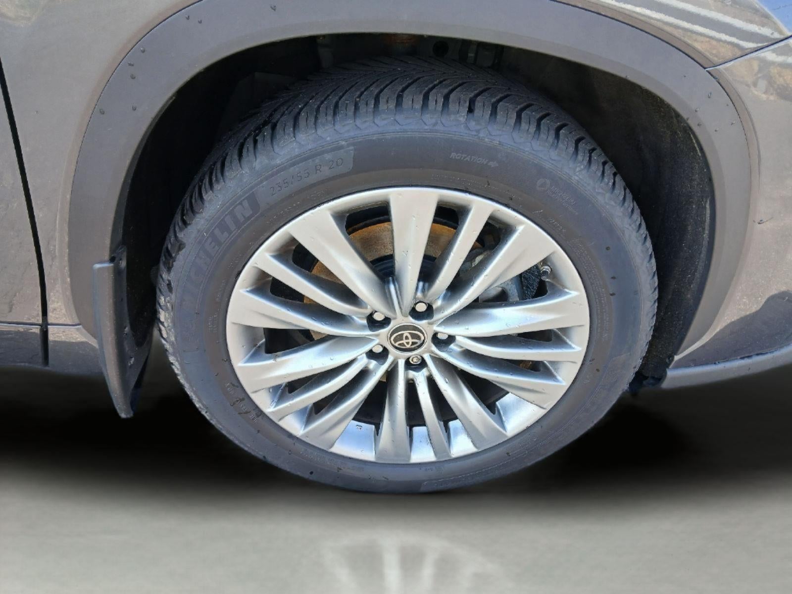 2022 Toyota Highlander Platinum