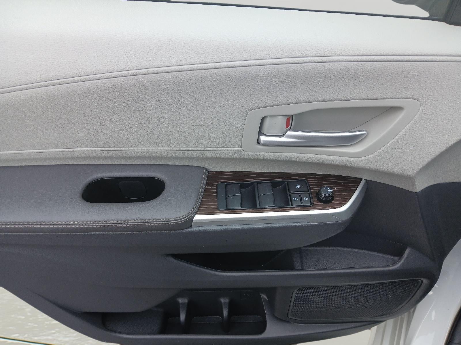 2023 Toyota Sienna XLE 7-Passenger